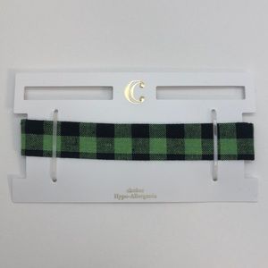Charming Charlie Green Medium Choker